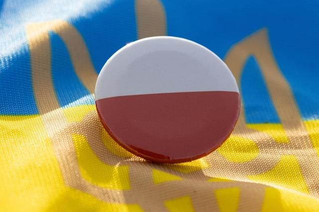 zarplati-ukrainciv-v-polshhi-strimko-zrostajut-dedali-menshe-migrantiv-povernutsja-dodomu