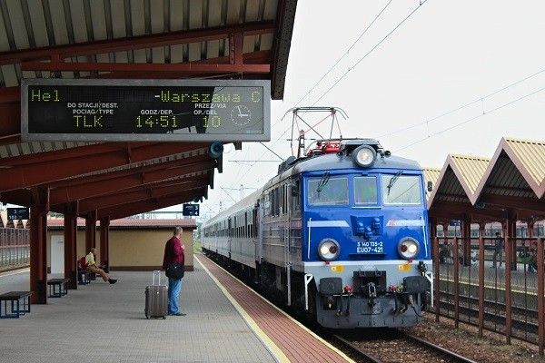 ukrzaliznicja-zapuskaie-novi-poizdi-do-polshhi-ta-skasovuie-nizku-rejsiv