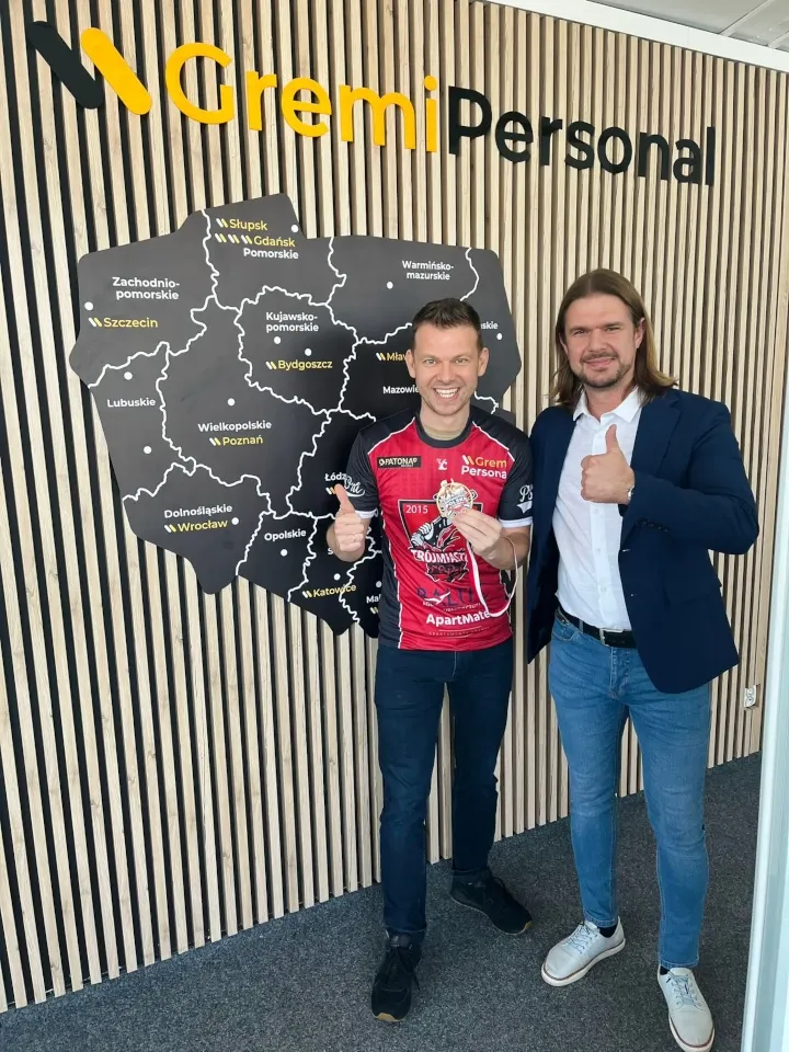 kompanija-gremi-personal-sponsor-gri-v-palanti