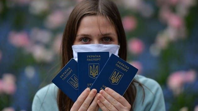 bbc-duzhe-vazhko-vizhiti-chomu-ukrainci-masovo-rvutsja-na-robotu-za-kordon