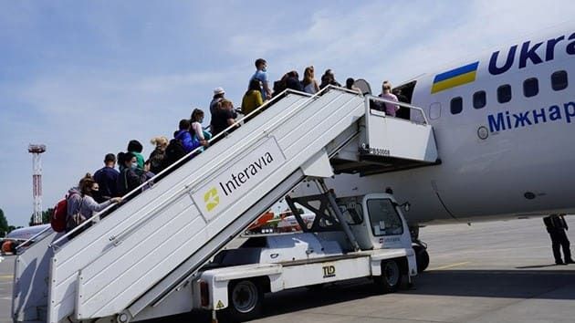 wiadomoscihandlowe-pl-ukrainski-robitniki-pribuli-do-polshhi