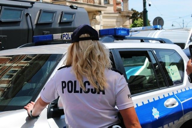 ukraincjam-jaki-porushili-zakon-polshhi-zagrozhuie-deportacija-v-ukrainu