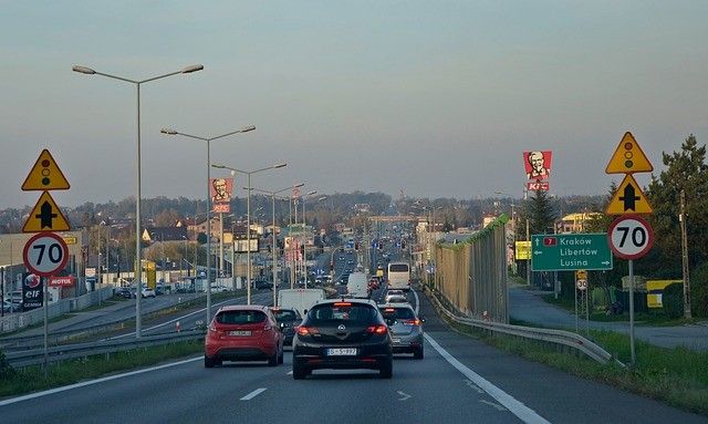 zmini-dlja-vodiiv-v-polshhi-u-2024-roci-shtrafi-bilshi-vimogi-zhorstkishi